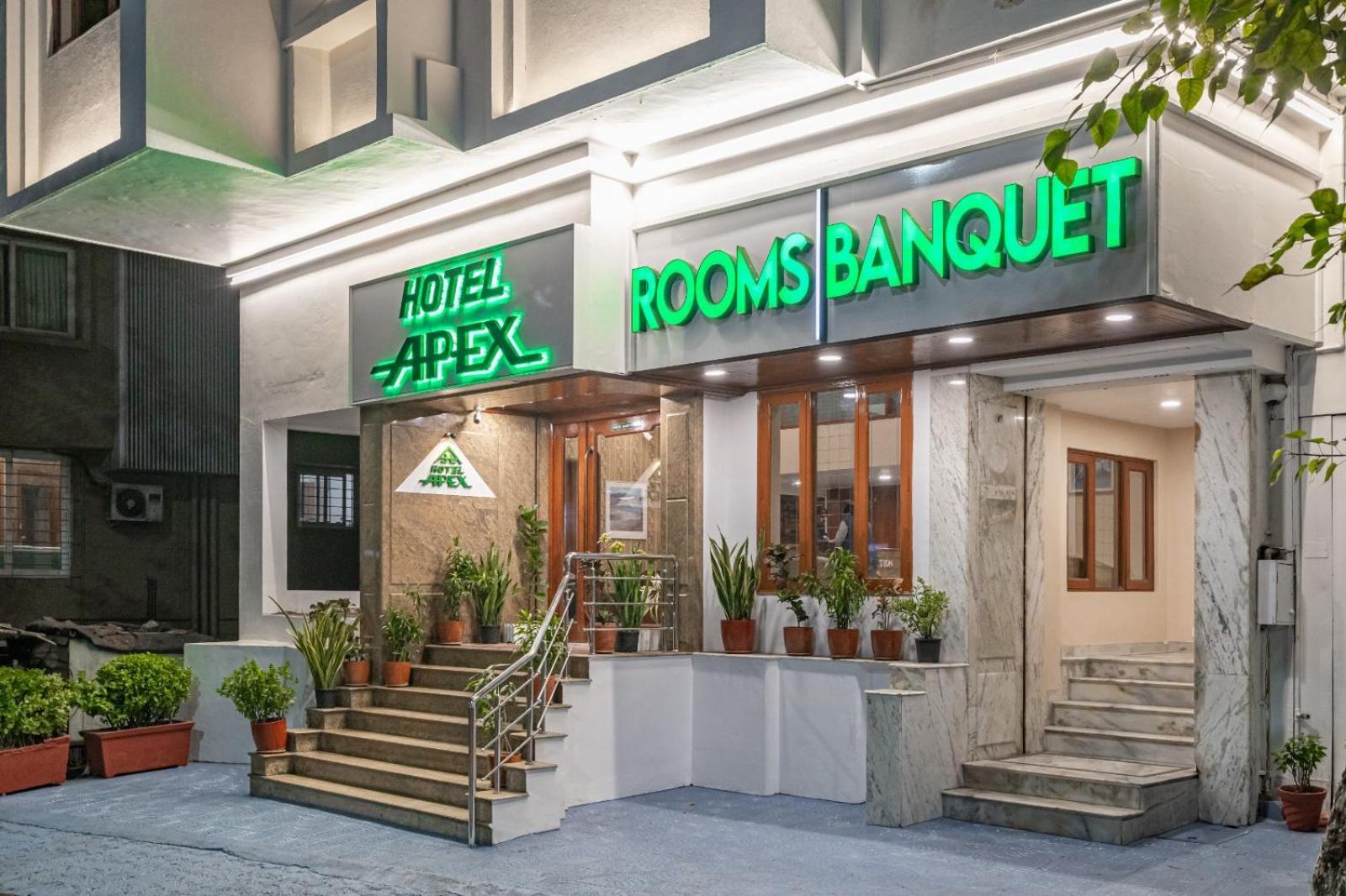 Hotel Apex Surat Exterior foto