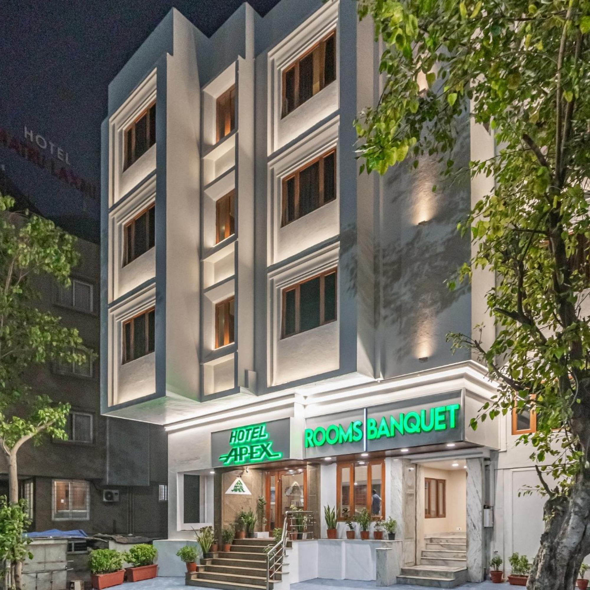 Hotel Apex Surat Exterior foto