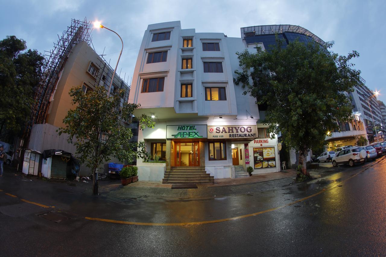 Hotel Apex Surat Exterior foto