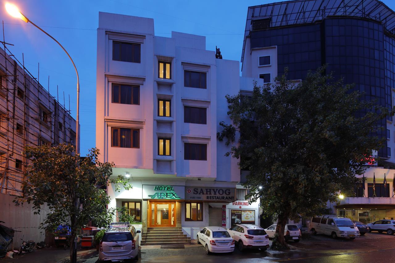 Hotel Apex Surat Exterior foto